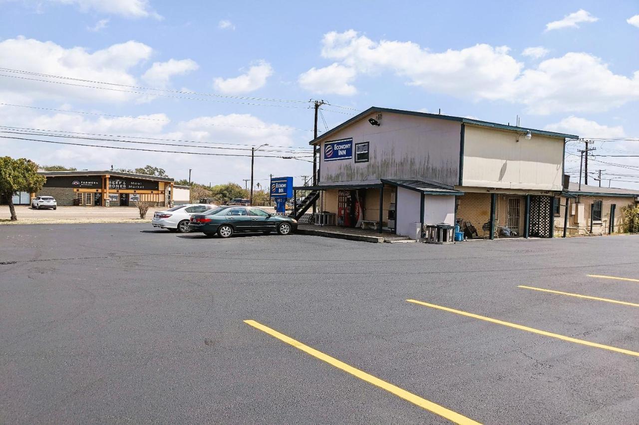 Economy Inn Kingsville Exterior foto